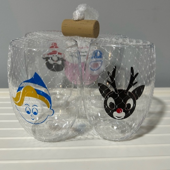 Other - NWT Holiday Rudolph Inspired Plastic Shatterproof Stemless Wine Glasses